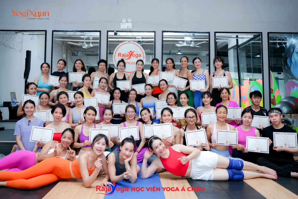 Khóa đào tạo giáo viên Yoga