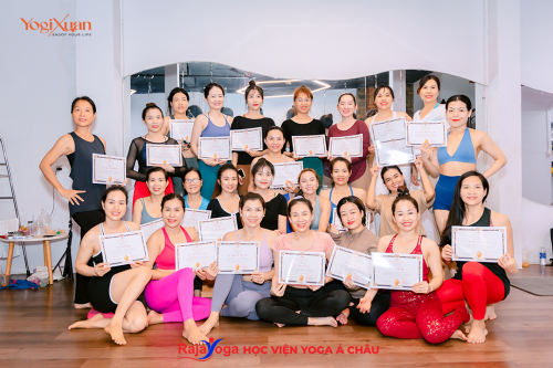 Khóa đào tạo HLV Yoga
