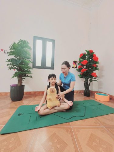 Học yoga mỗi ngày 30 phút cùng cô Kim Anh