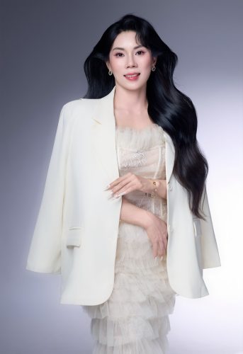 Đại Sứ Yoga Thu Giang Hành Trình 9 Năm Thay Đổi Bản Thân