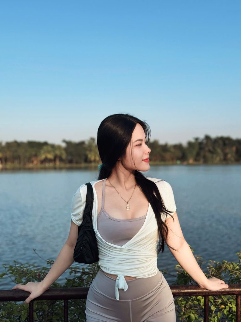 Như Quỳnh – Ngọn Lửa Truyền Cảm Hứng Mới Của Yoga