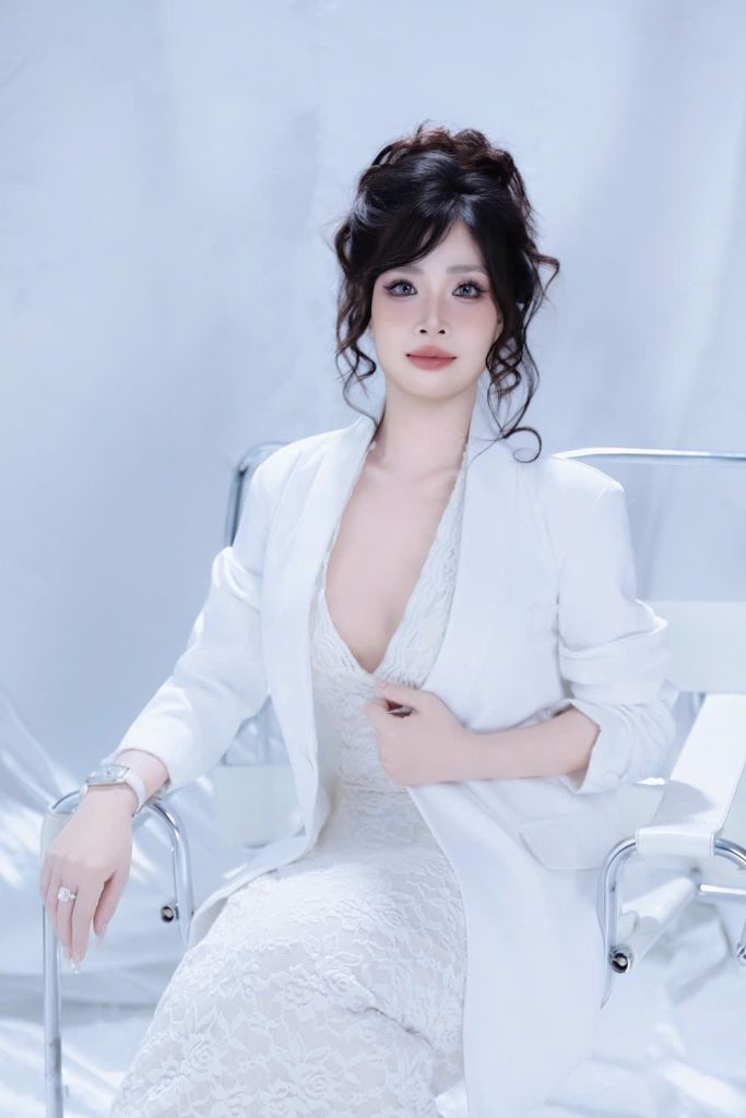 Cô Trần Thị Kiều Khánh- Đại Sứ Yoga Kiến Tạo Giá Trị