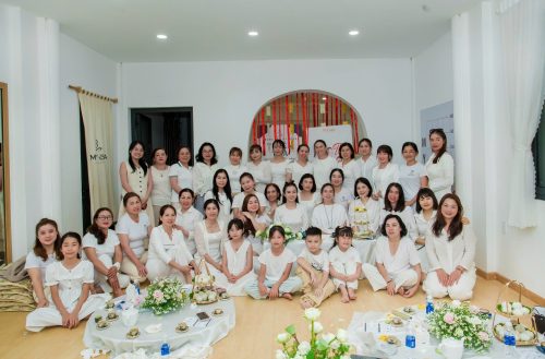 Nguyễn Trần Kiều My: Nụ cười lan tỏa năng lượng Yoga.