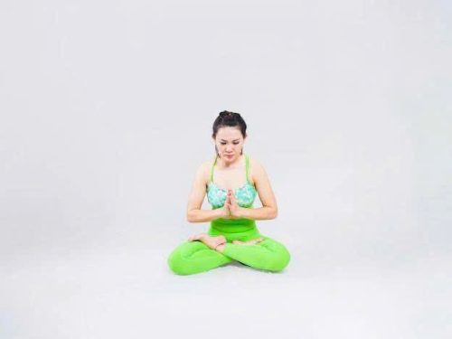 Yoga là ánh sáng dẫn lối Mỗi câu chuyện, mỗi nụ cười và từng tiến bộ nhỏ là động lực để tôi tiếp tục chia sẻ Yoga.