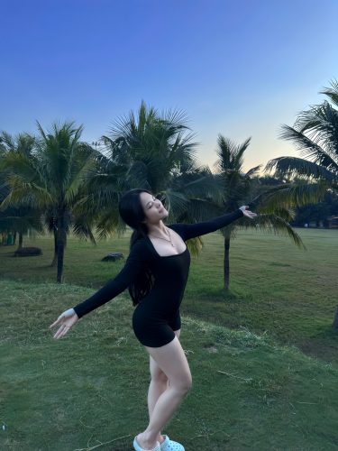 Như Quỳnh - biểu tượng sắc đẹp yoga 2025Việt Nam