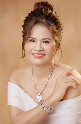 Đại sứ Kim Phượng lan tỏa bình an