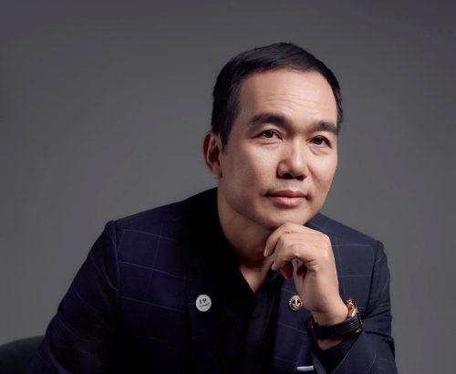 Đại sứ Vũ Việt Đức