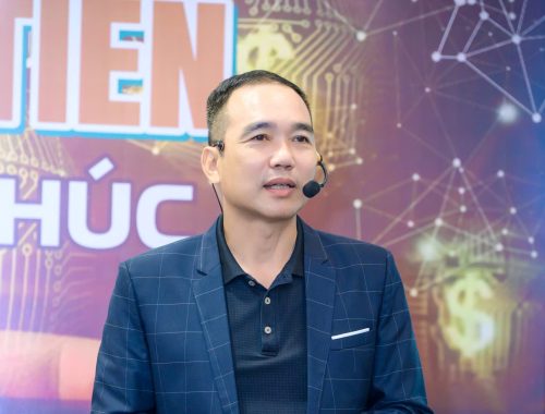 Đại sứ Yoga Vũ Việt Đức