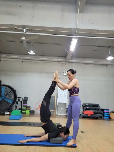 60 phút Yoga trị liệu giảm stress công việc văn phòng