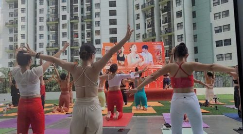  60 phút Yoga Trị Liệu Giúp Thư Giãn Sau Giờ Làm Việc