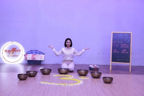 30 phút Yoga trị liệu giảm mệt mỏi mãn tính